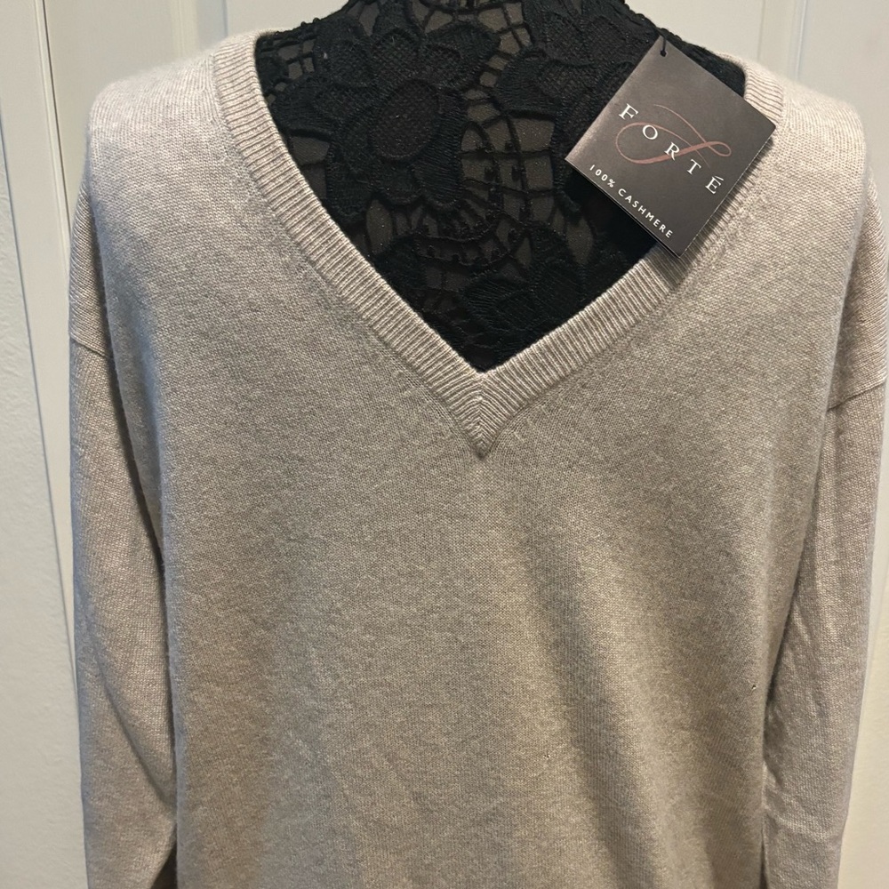 **NEW** Men’s 100% Cashmere Forte Sweater